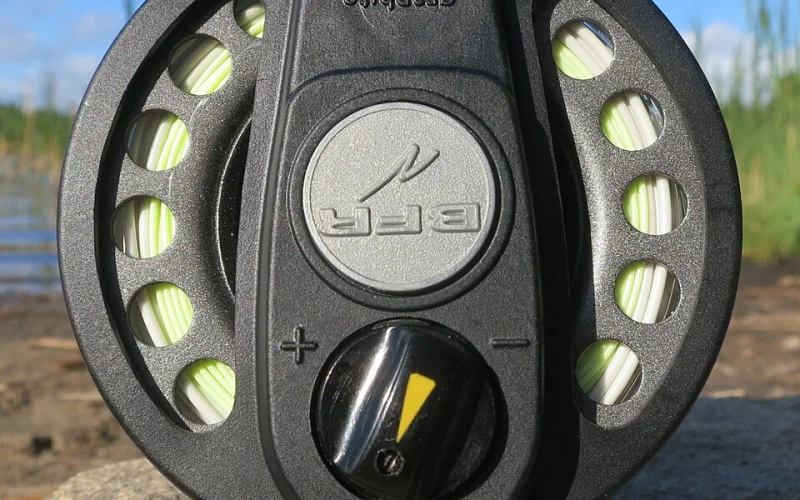 Carrete de mosca — Equipamiento