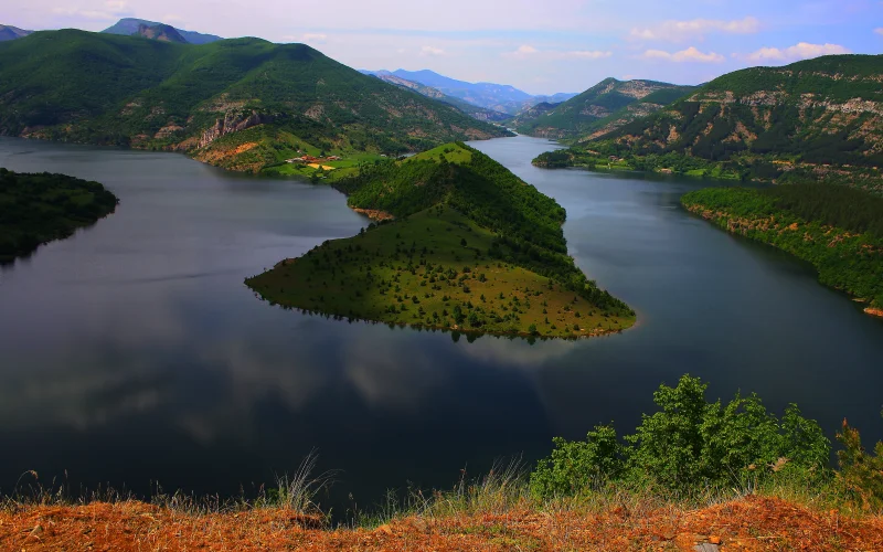 Embalse — Ambientes